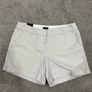 ✨NWT✨ J. Crew Women's Light Gray Bermudas